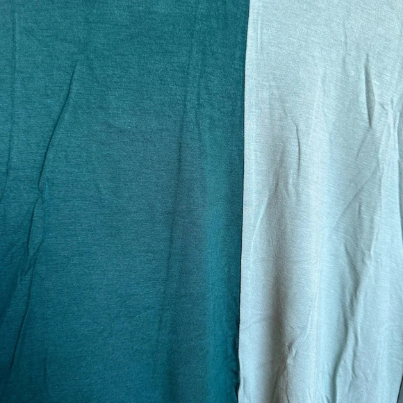 Wynne Layers Teal Mint Green Colorblock Turtleneck Long sleeve Large Blo… - Picture 4 of 8